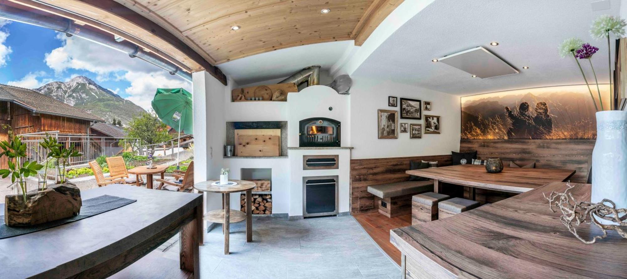 Kinderbauernhof Ierzerhof Arzl im Pitztal Esterno foto