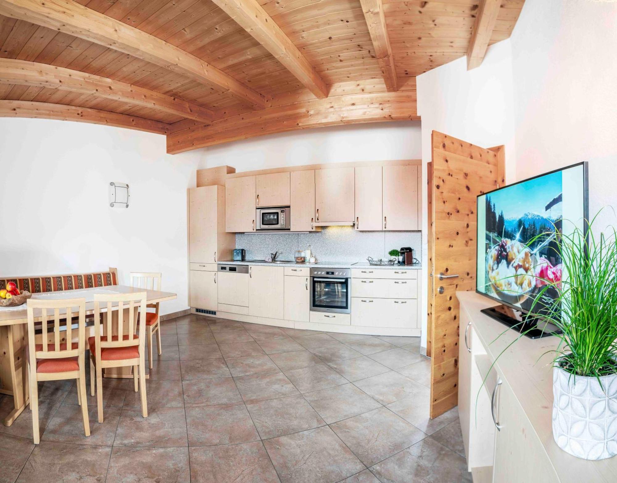 Kinderbauernhof Ierzerhof Arzl im Pitztal Esterno foto