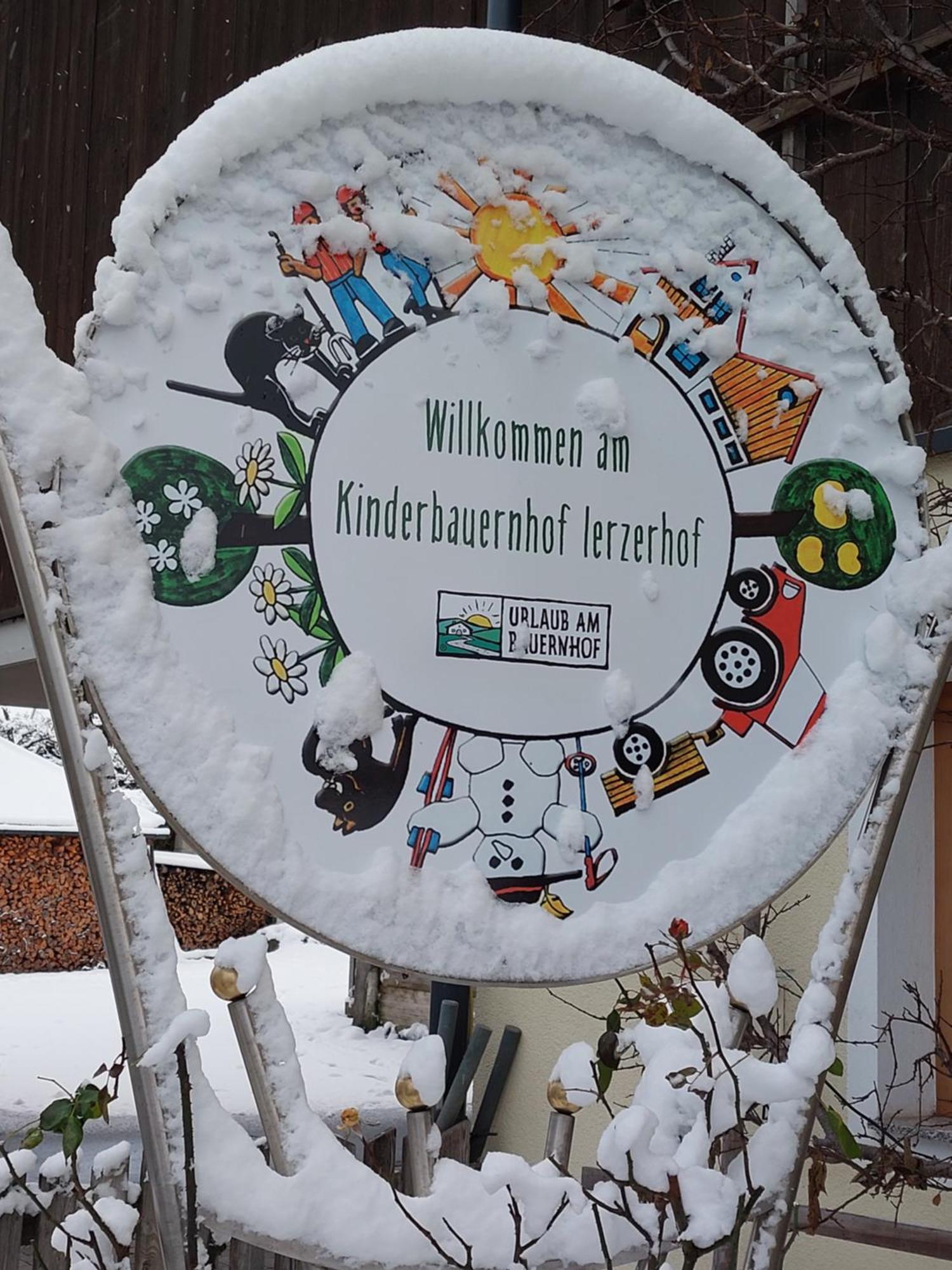 Kinderbauernhof Ierzerhof Arzl im Pitztal Esterno foto
